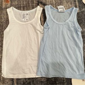 Uniqlo baby tank tops 12-18 Months lot of 2